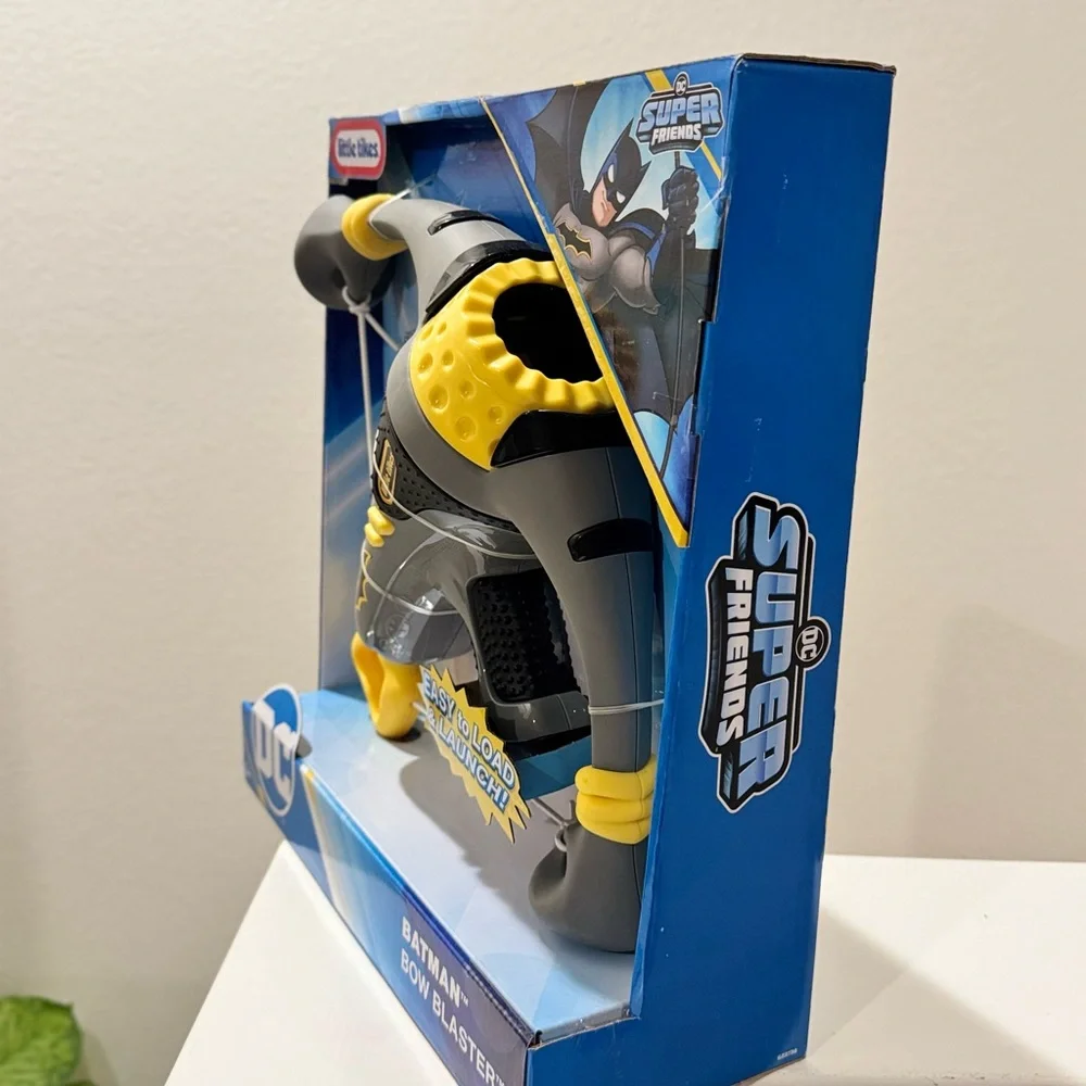 LITTLE TIKES Batman Bow Blaster - DC Active Play Toy Blasters for kids. NEW